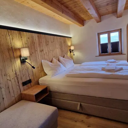 Alm Grosseck Domek alpejski Mariapfarr